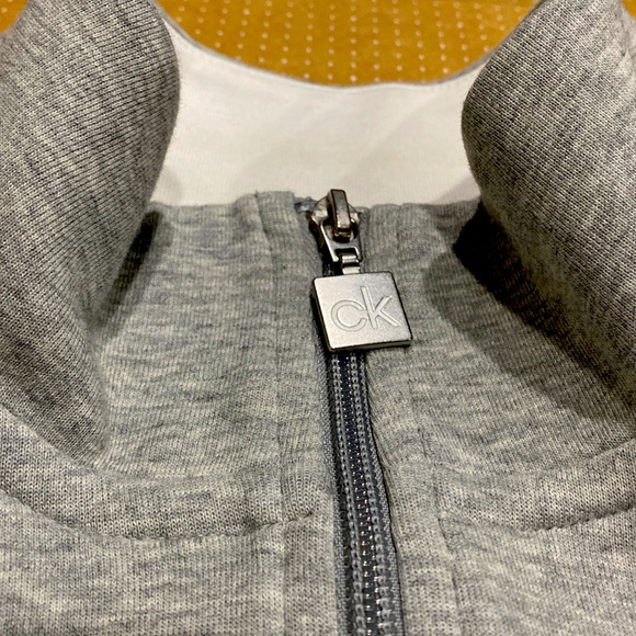 Calvin Klein full zip collared long sleeve. - Picture 3 of 5